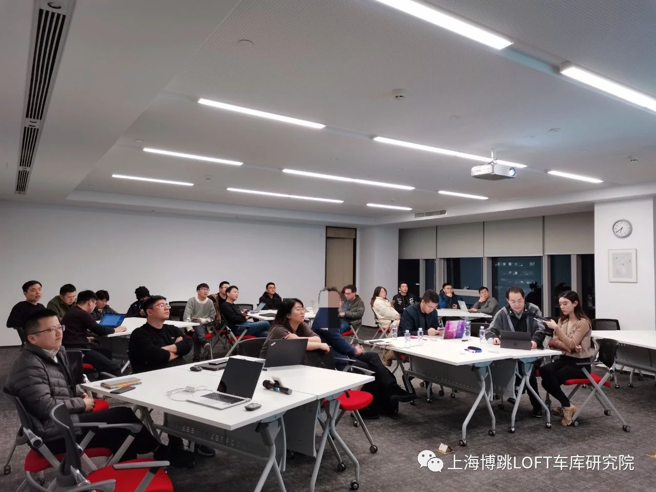 青海杭州LOFT车库专题会